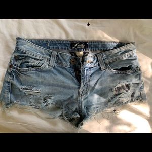 LUCKY BRAND JEANS CUT OFF SHORTS